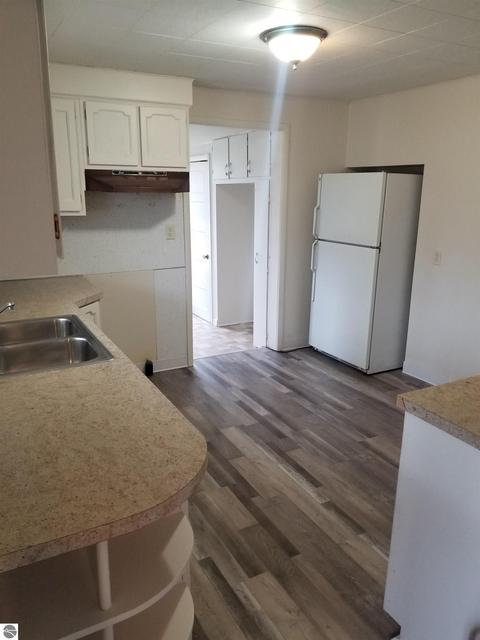 230 E North St, Ithaca, MI 48847 photo 8