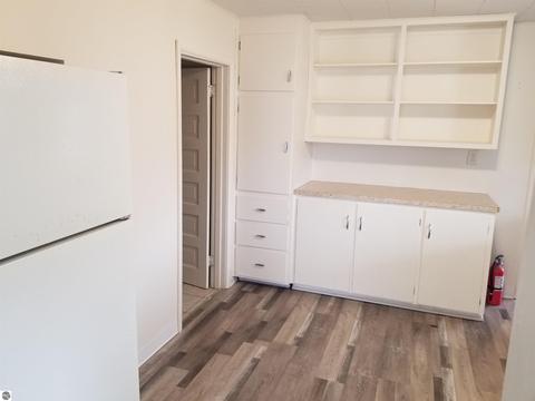 230 E North St, Ithaca, MI 48847 photo 10