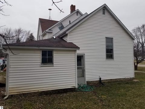 230 E North St, Ithaca, MI 48847 photo 4