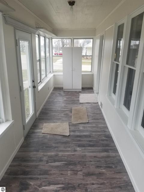 230 E North St, Ithaca, MI 48847 photo 5