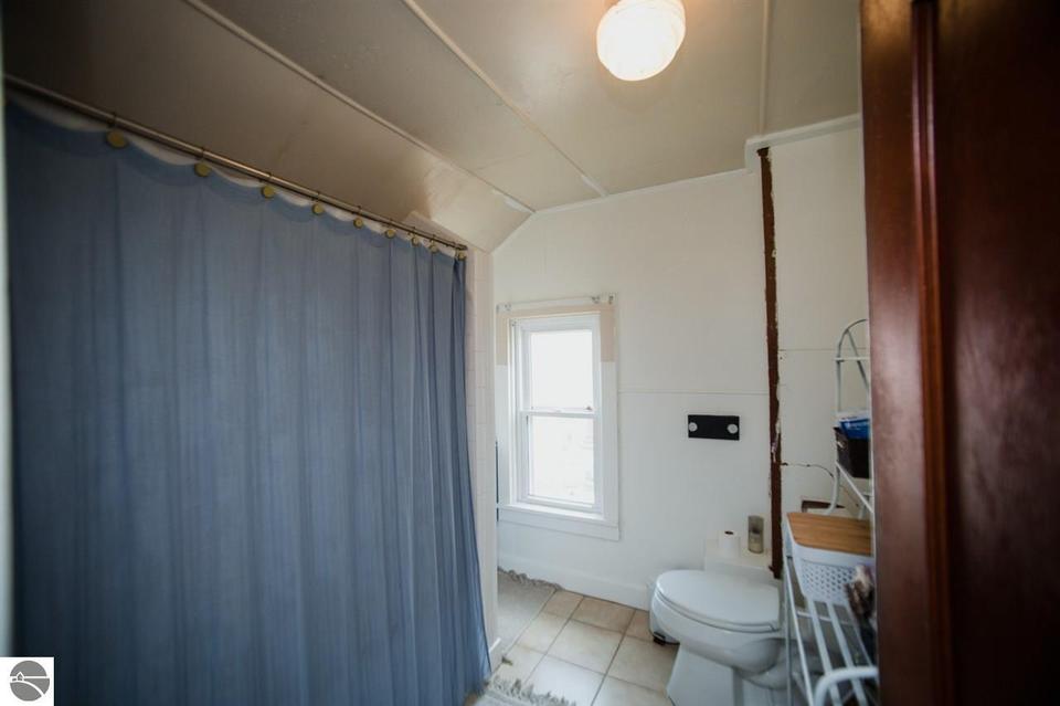  812 Randolph St, Traverse City, MI 49684 photo 26