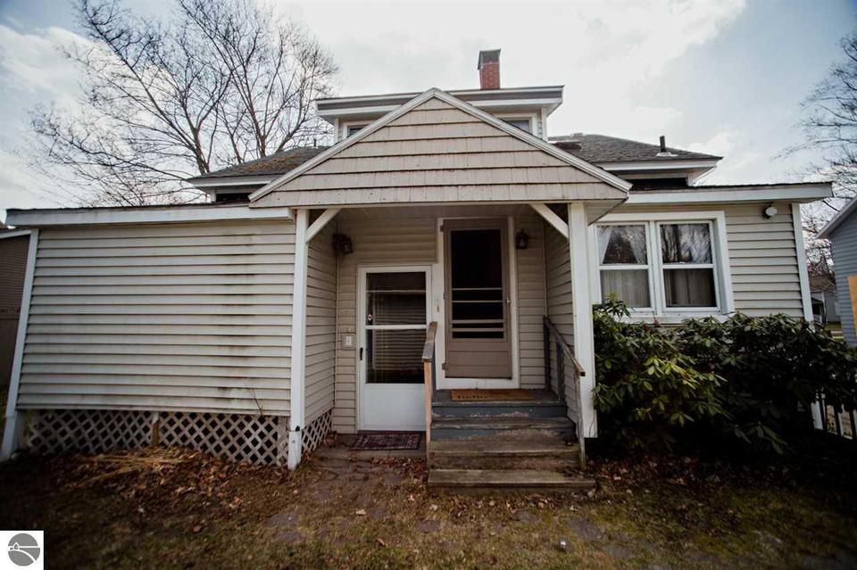  812 Randolph St, Traverse City, MI 49684 photo 33