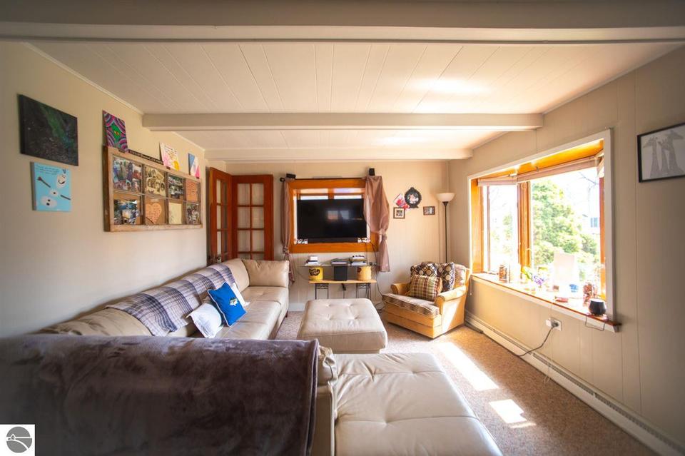  812 Randolph St, Traverse City, MI 49684 photo 5
