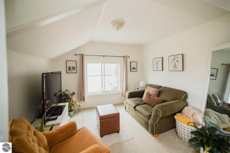  812 Randolph St, Traverse City, MI 49684 photo 20