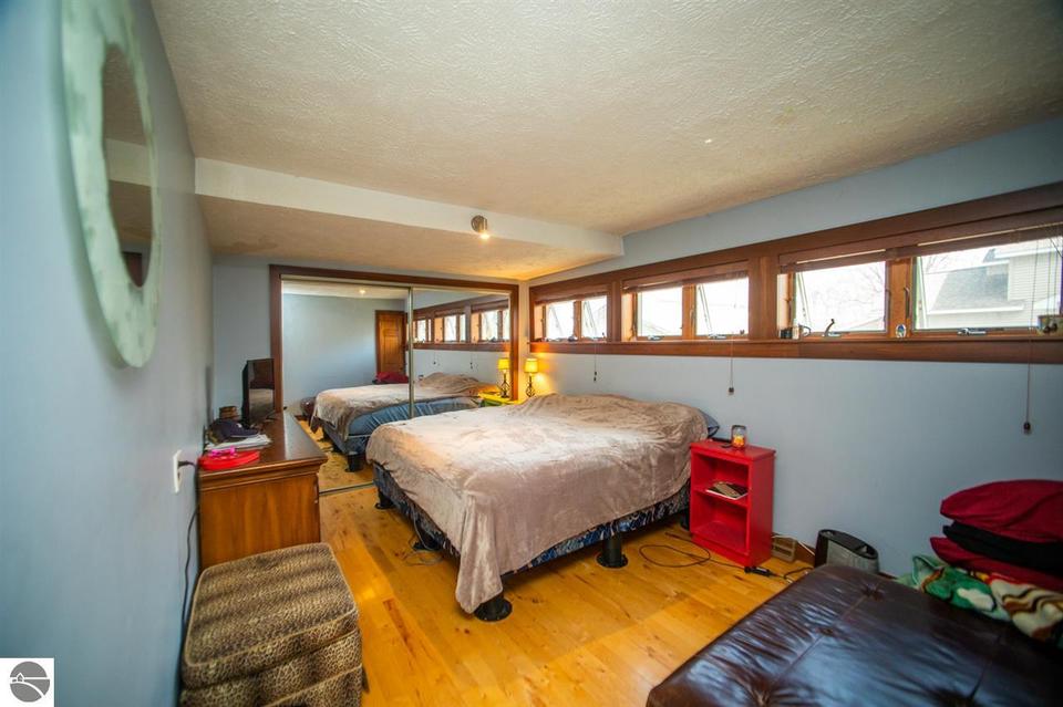  812 Randolph St, Traverse City, MI 49684 photo 11