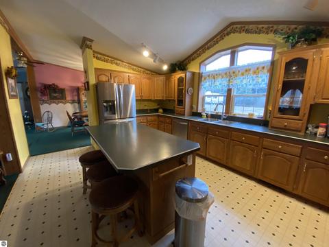 4603 M-61, Gladwin, MI 48624 photo 4