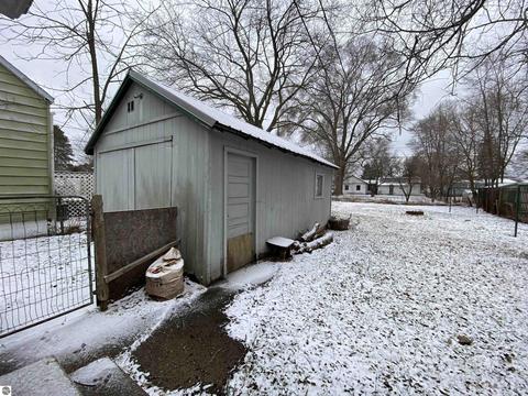 236 E Beech, Gladwin, MI 48624 photo 11