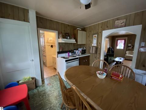 236 E Beech, Gladwin, MI 48624 photo 6