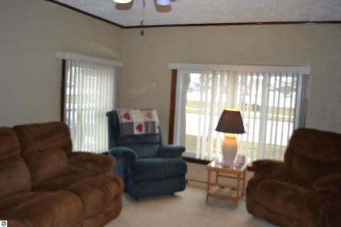 126 N Ithaca St, Ithaca, MI 48847 photo 7