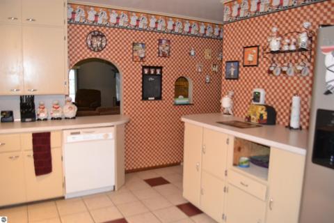 126 N Ithaca St, Ithaca, MI 48847 photo 16