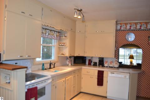 126 N Ithaca St, Ithaca, MI 48847 photo 17