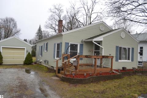 126 N Ithaca St, Ithaca, MI 48847 photo 3