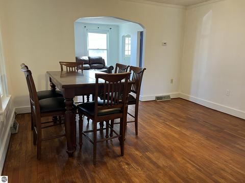 209 E Sixth, Clare, MI 48617 photo 12