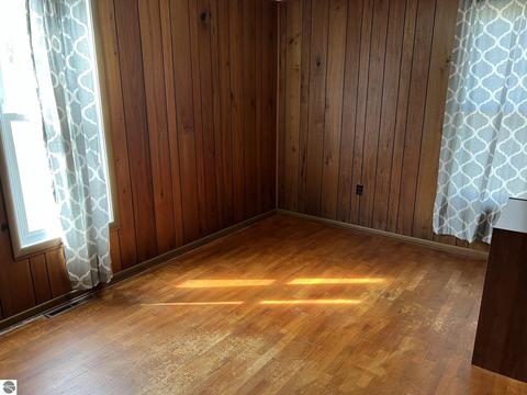 209 E Sixth, Clare, MI 48617 photo 27