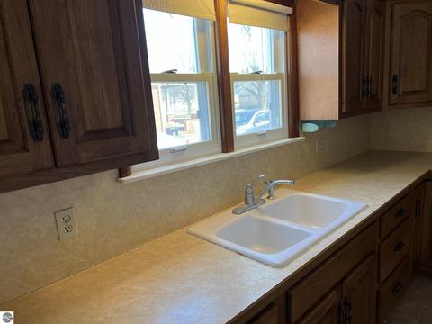 209 E Sixth, Clare, MI 48617 photo 16