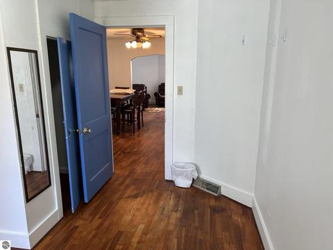 209 E Sixth, Clare, MI 48617 photo 28