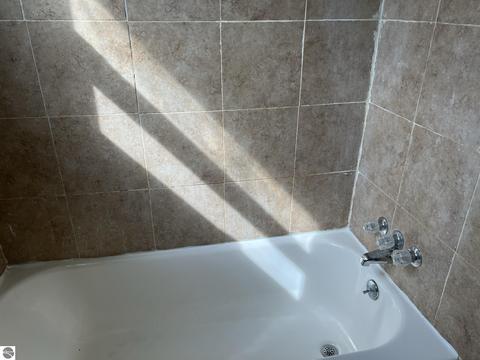 209 E Sixth, Clare, MI 48617 photo 33