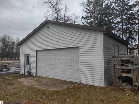 108 N Water St, Au Gres, MI 48703 photo 4