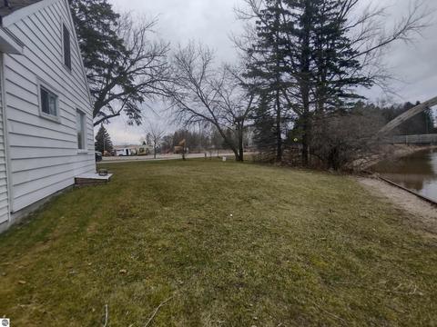 108 N Water St, Au Gres, MI 48703 photo 9