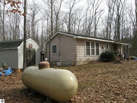 3239 E Stockwell, Harrison, MI 48625 photo 3