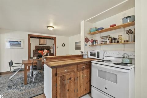 951 E Sugar Bay Ln, Cedar, MI 49621 photo 11