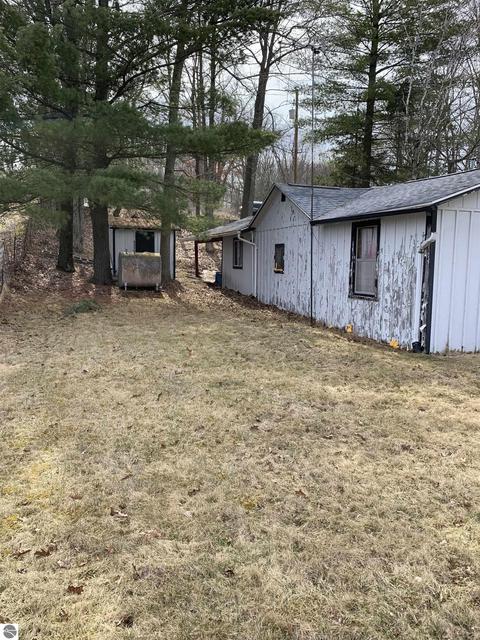 841 Pine St, Harrison, MI 48625 photo 17