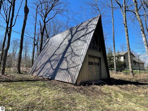 1741 E Remus Rd, Mount Pleasant, MI 48858 photo 24
