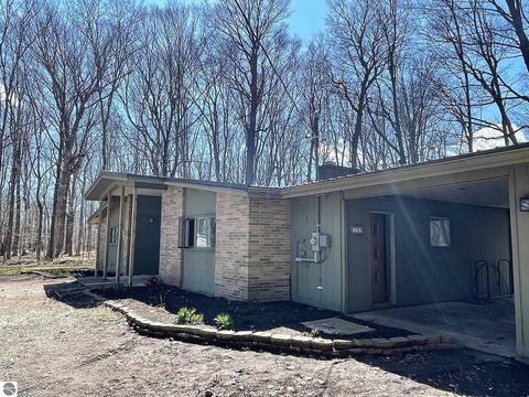 1741 E Remus Rd, Mount Pleasant, MI 48858 photo 3