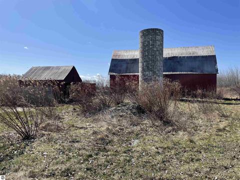 2386 Erickson Rd, Pinconning, MI 48650 photo 19