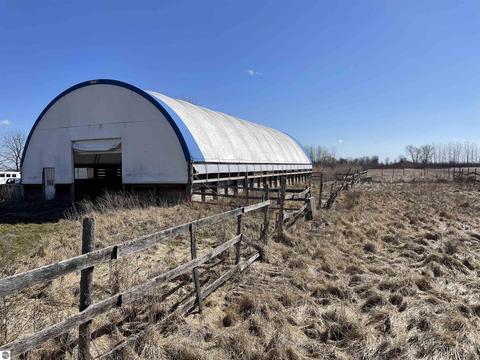 2386 Erickson Rd, Pinconning, MI 48650 photo 17