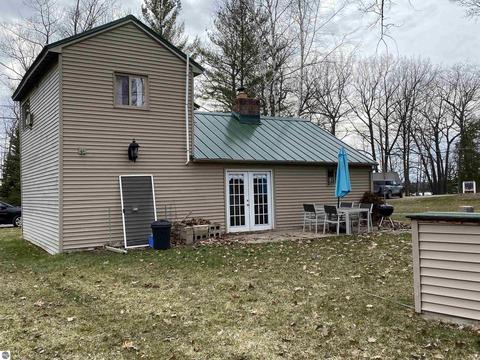 2470 Forest Dr, Lupton, MI 48635 photo 3