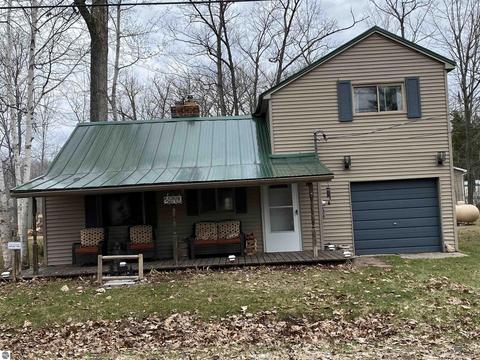 2470 Forest Dr, Lupton, MI 48635 photo 1