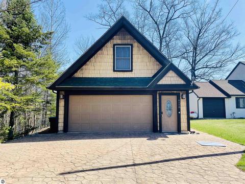 4150 Pine Dr, Gladwin, MI 48624 photo 2