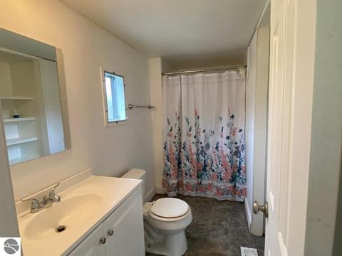 11303 Maple St, Beulah, MI 49617 photo 10