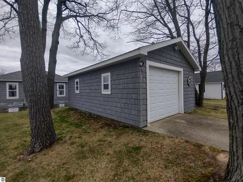 3778 E Michigan Ave, Au Gres, MI 48703 photo 4