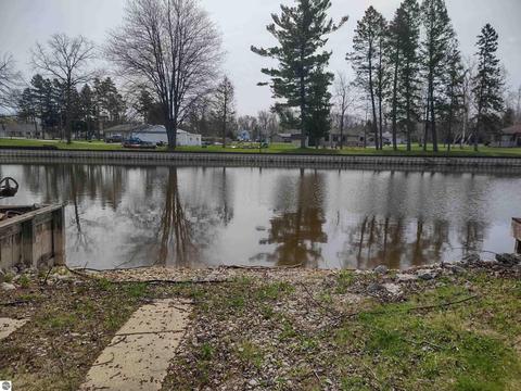 513 Detroit St, Au Gres, MI 48703 photo 8
