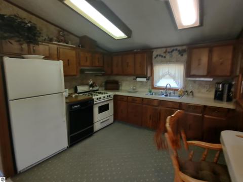 513 Detroit St, Au Gres, MI 48703 photo 23