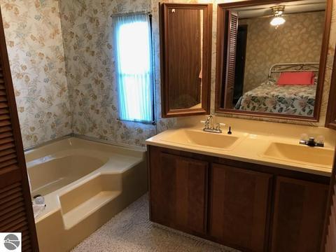 513 Detroit St, Au Gres, MI 48703 photo 20