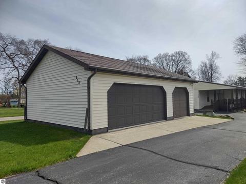 513 Detroit St, Au Gres, MI 48703 photo 3