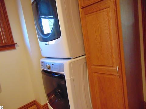 321 W Center St, Ithaca, MI 48847 photo 32