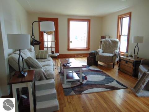 321 W Center St, Ithaca, MI 48847 photo 17