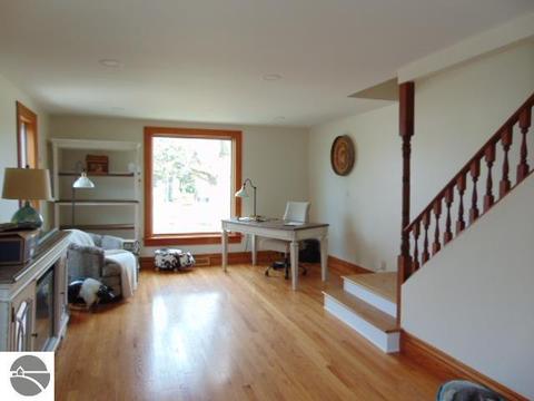 321 W Center St, Ithaca, MI 48847 photo 12