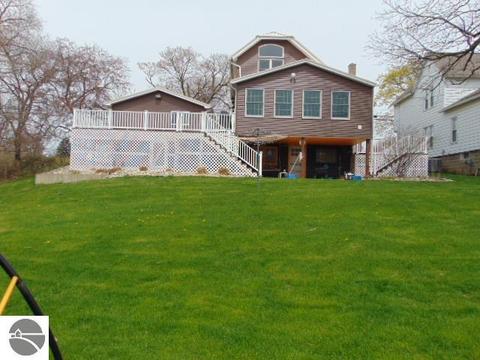 321 W Center St, Ithaca, MI 48847 photo 2