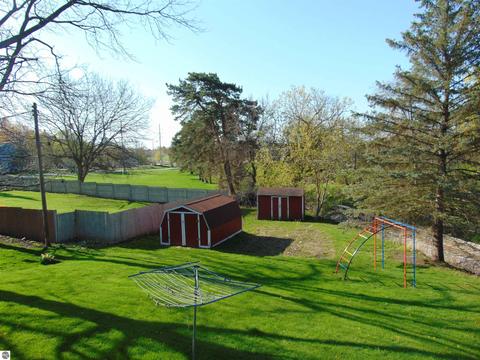 321 W Center St, Ithaca, MI 48847 photo 11