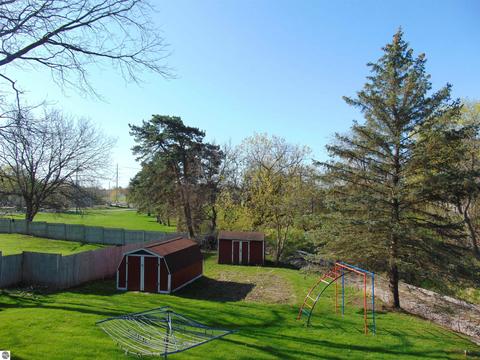 321 W Center St, Ithaca, MI 48847 photo 10