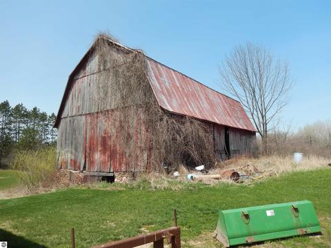5126 Ziemer Rd, Gladwin, MI 48624 photo 45