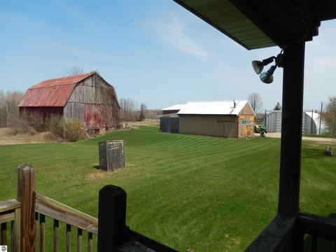 5126 Ziemer Rd, Gladwin, MI 48624 photo 38