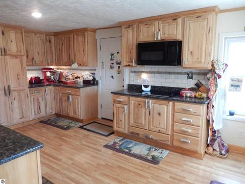 5126 Ziemer Rd, Gladwin, MI 48624 photo 4