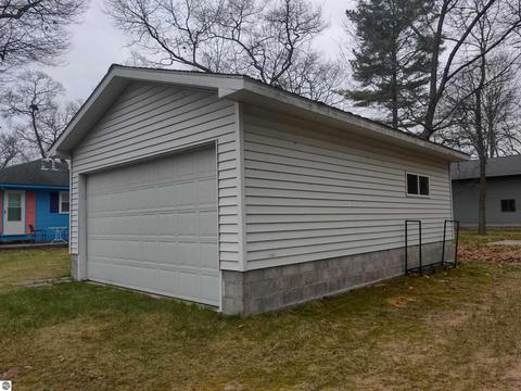 4945 E Center St, Au Gres, MI 48703 photo 5