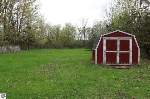 614 E South St, Ithaca, MI 48847 photo 38